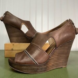 Chloe Stacked Heel Wedges w Peep Toes in Leather